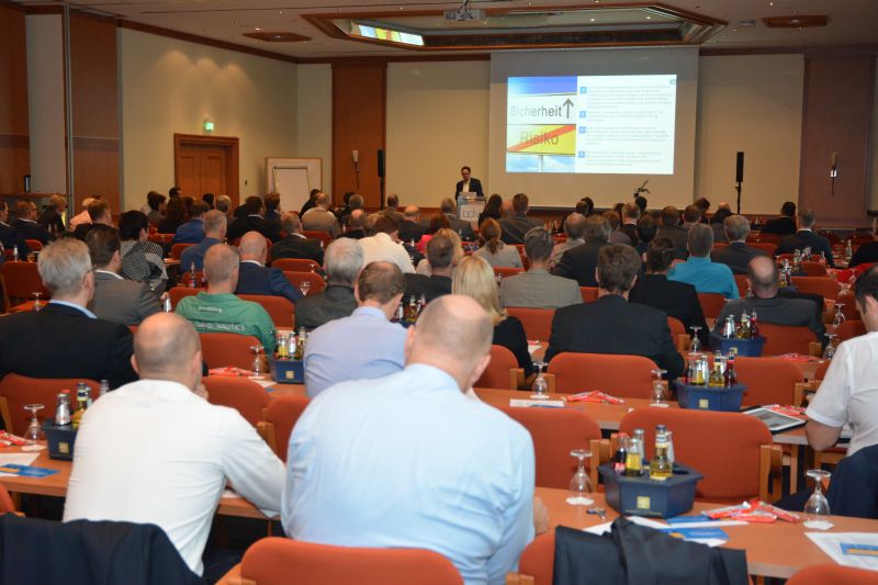 Mehr als 300 Besucher lauschten am 29. und 30. September 2016 in Fulda Fachvorträgen und nahmen an Workshops teil. Foto: Lang