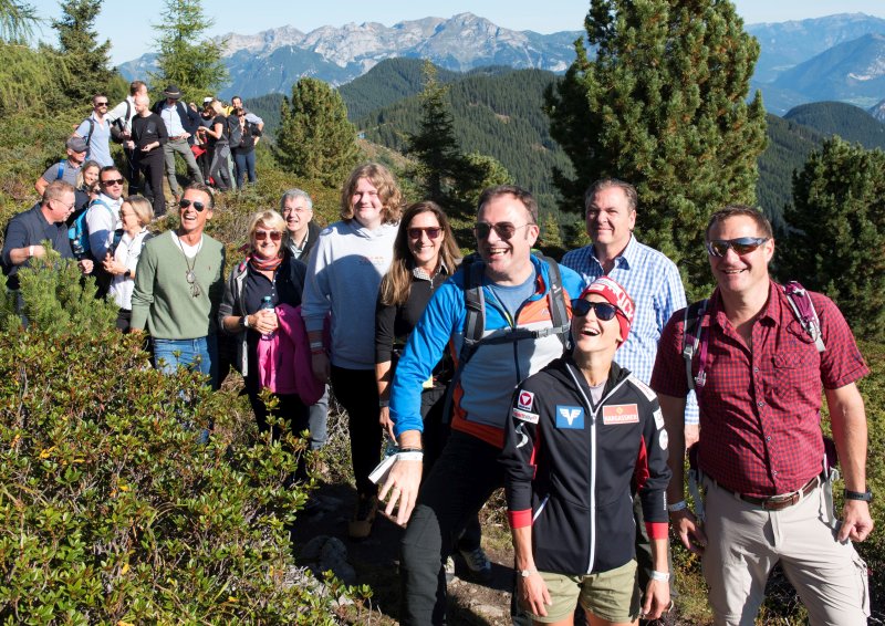 Die diesjährige Wirtschaftswanderung führte die Teilnehmer durch die Zillertaler Bergwelt. Foto: Café+Co/Irene Ascher