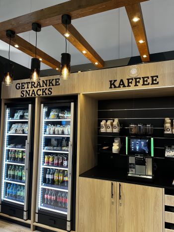 Mit dem smarten Cafeteria-Konzept „Kanne Lounge“ von Kanne Café können Krankenhäuser ihr Verpflegungsangebot erweitern. Foto: Kanne Café
