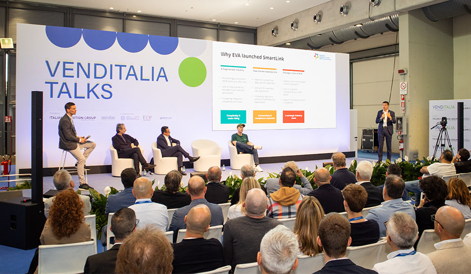 Als Anfang Mai auf der Venditalia das neue Protokoll EVA Smart-Link präsentiert wurde, war der Andrang vor der Bühne besonders groß. Foto: Nolte