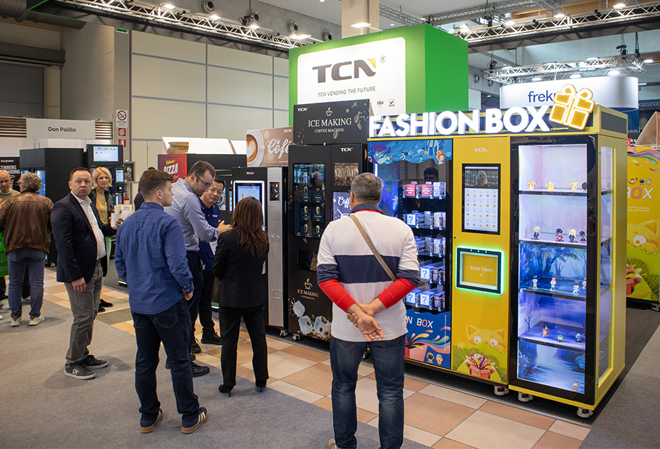 Asiatische Aussteller wie beispielsweise TCN zeigten Vending-Konzepte außerhalb der klassischen Kategorien Heiß-, Kaltgetränke und Snack. Foto: Nolte